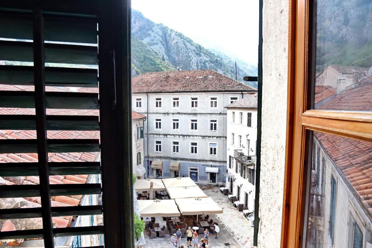 Cozy 2 Bedroom Apartment In Antique Bizanti Palace Kotor Exterior photo